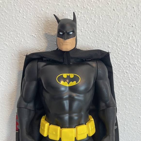 Batman 19inch tall Figure - Picture 3 of 12